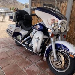 Harley Davidson FLHTCU Ultra Classic 