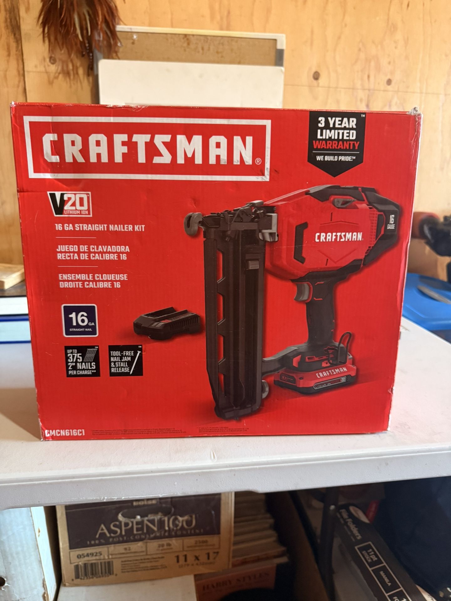 CRAFTSMAN Cmcn616b V20 Lithium-Ion 16 Gauge Cordless Finish Nailer