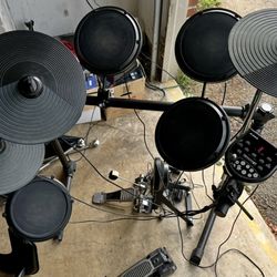 Alesis dm6 Electronic drums 