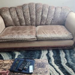 Sofa Set 2Coffee Table And 6 Drawers Dresser With  Mirror 