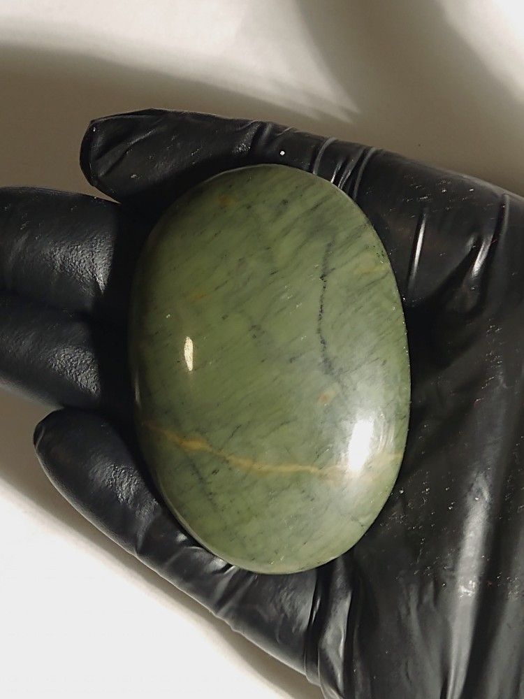 Natural Polished Serpentine Palm Stone