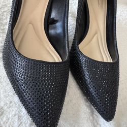 Jessica Simpson Women's Black Stud Pumps