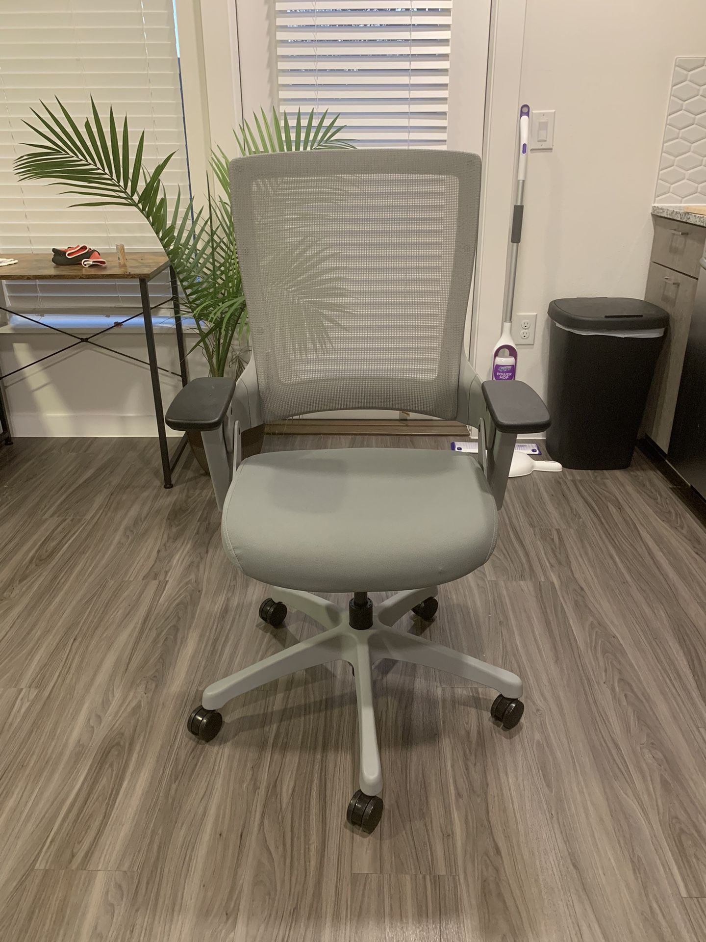 Clatina Mellet Ergonomic Office Chair
