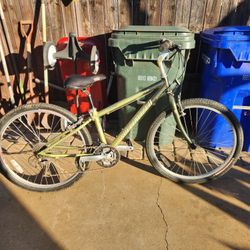 Specialized Small Hybrid Bike