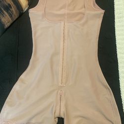 Faja Sin Costuras En Los Glúteos 