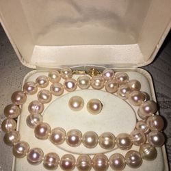 Real Pearl Necklace And Bracelate And Ear Rings