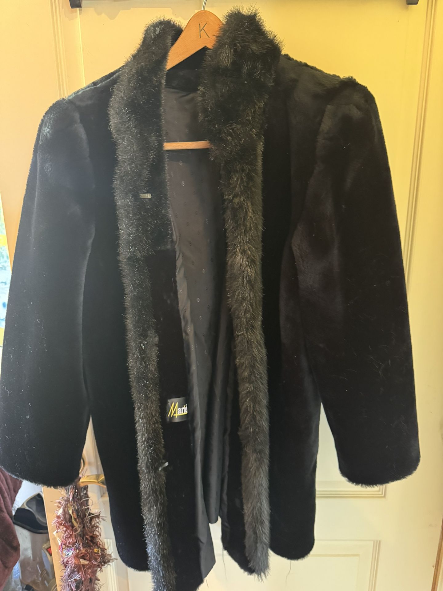 Mariel Black Faux Fur Coat 