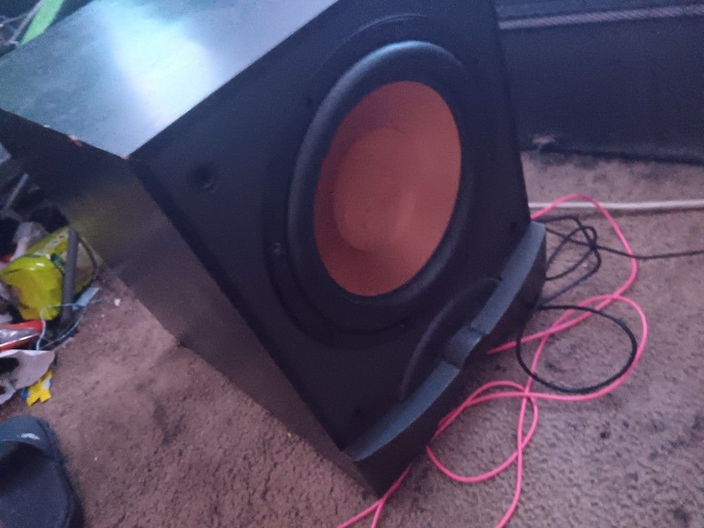 Two Front Speakers Powered Subwoofer