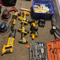 A Bunch Of Quality Tools  Trade For iPad Mini 6th Gen  All Work Perfect)