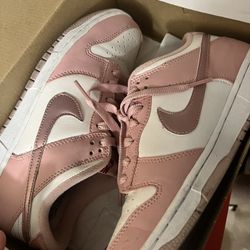 Nike Dunks