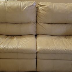 Reclining COUCH, Good Condtion
