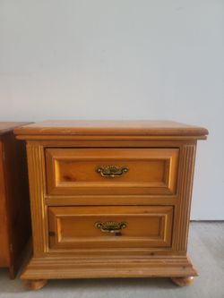 Solid Wood 2-Drawer Nightstand / End Table