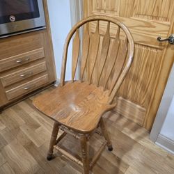 Oak Counter Height Stool With Swivel Seat