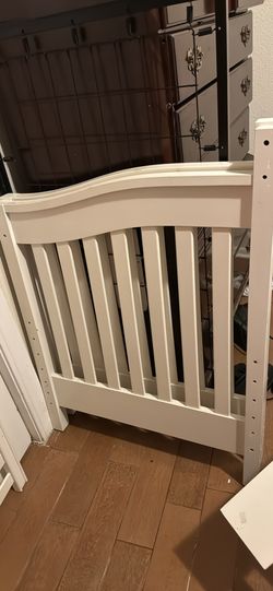 Crib