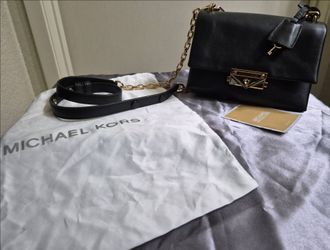 Micheal Kors Purse