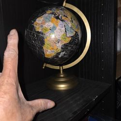 6 inch spinning globe world