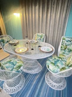 MCM Woodard Indoor/Outdoor Dining Set