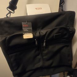 NWT Tumi 50in Garment Bag / Suitcase