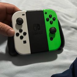 Joycons + Case. Tested Working Perfectly 