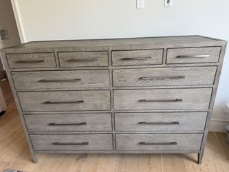🔥 RH Style Modern Gray 10-Drawer Solid Wood Dresser – $1,250 REDUCED PRICE TO SELL!