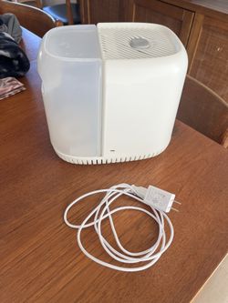 Canopy Humidifier - Used Twice - $150 Retail