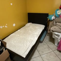 Twin Bed With Mattress 
