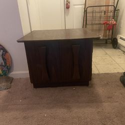 Free blanket storage side table 