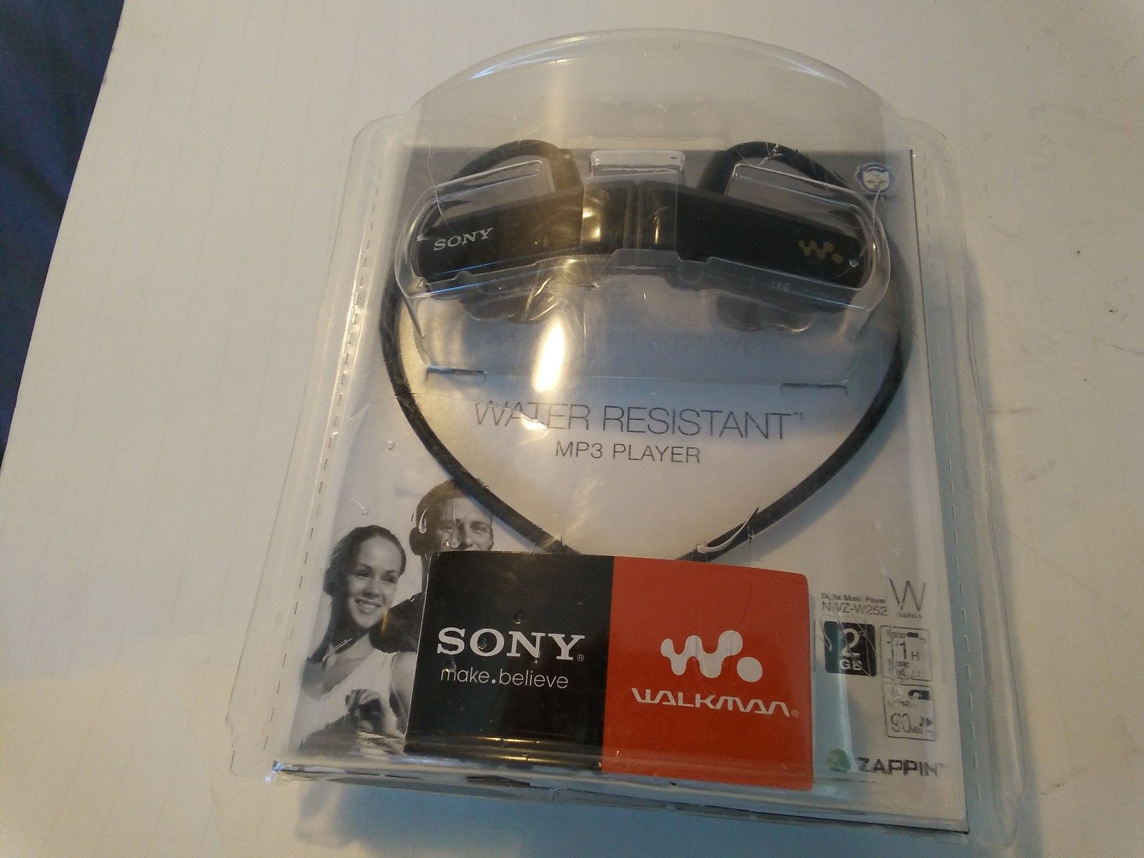 Sony Walkman 2GB MP3 Player NWZ W252 Factory Sealed