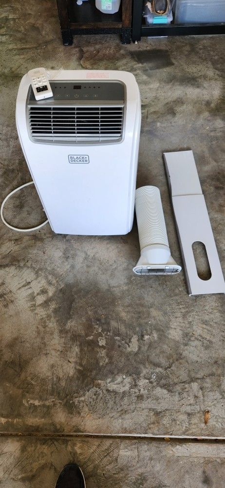 Black & Decker Portable Air Conditioner 8,000 BTU