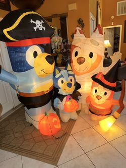 8' Halloween LED Inflatable Bluey Family Costume / Like New