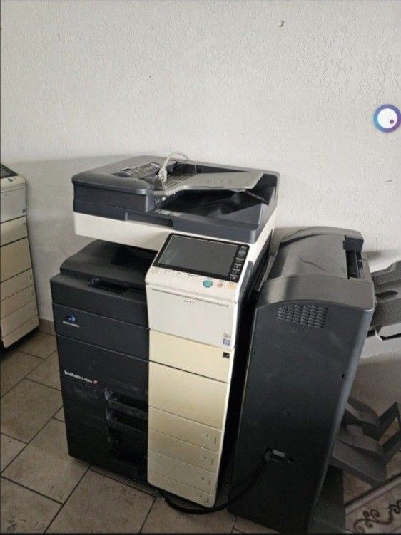 Konica Minolta Bizhub C454 Color
Copier Printer Scanner Network with Staple Finisher
