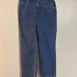 Women’s Riders by Lee blue relaxed fit straight leg jeans size 6 M