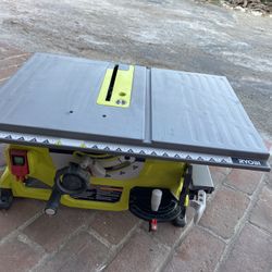 Like New 8-1/4 in. Compact Portable Corded Jobsite Table Saw (No Stand)