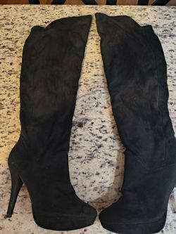Guess boots