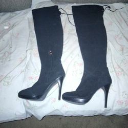 Size 7M Heeled Boots