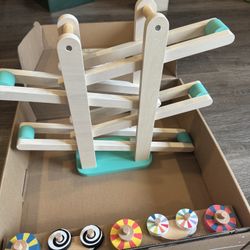 KiwiCo Color Wheel Racers & Ramp