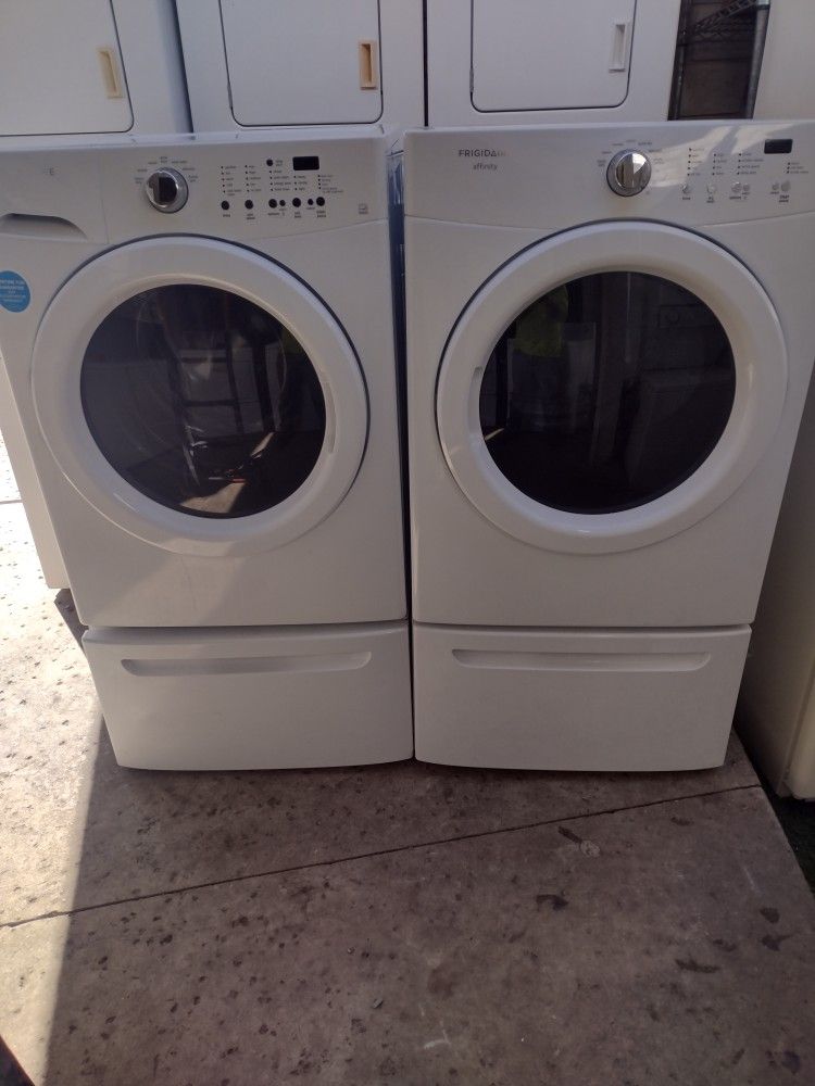 Frigidaire Affinity Washer And Dryer Electric With Pedestal