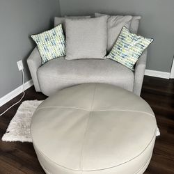 Chair With Leather Ottoman 