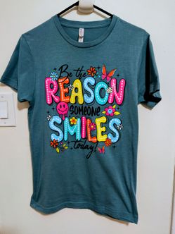Be the Reason Someone Smiles Graphic Tee