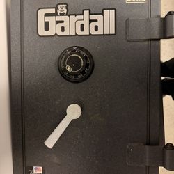 Gardell 181/2 Fire-Resistant Safe/Vault - Heavy Duty, Combination Dial