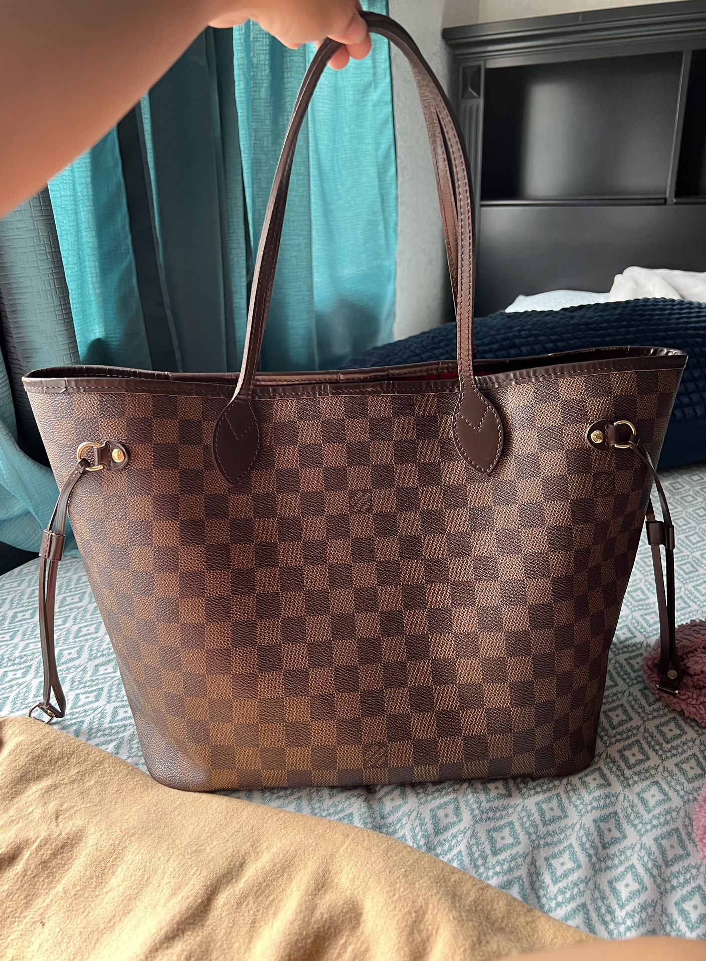 LV NEVERFULL MM DAMIER for Sale in San Diego, CA - OfferUp