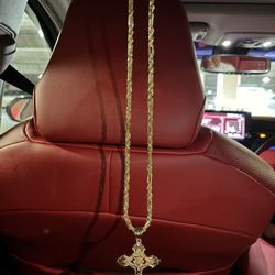 14K Gold Filled Milano Chain 24” with 3” Pendant