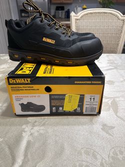Dewalt industrial foot wear