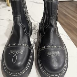 Dr. Martens Martens Airwave Gothic Americana 