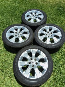 HONDA ACCORD SET OF 17" OEM ALUMINUM RIMS AND BRAND NEW GOODYEAR TIRES 5X114.3 SAME AS 5X4.5 BOLT PATTERN