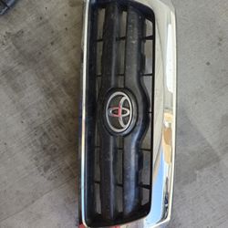 2nd Gen Tacoma Grill