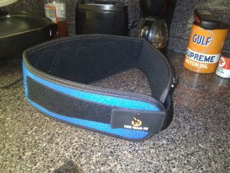 Velcro weight lifting belt new size small