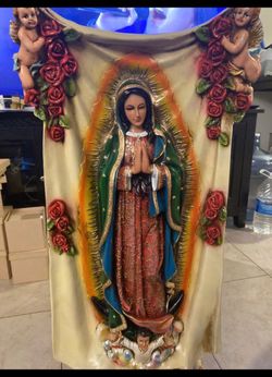 Imagen De La Virgen De Pergamino -36”