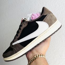 Jordan 1 Low Travis Scott Mocha 