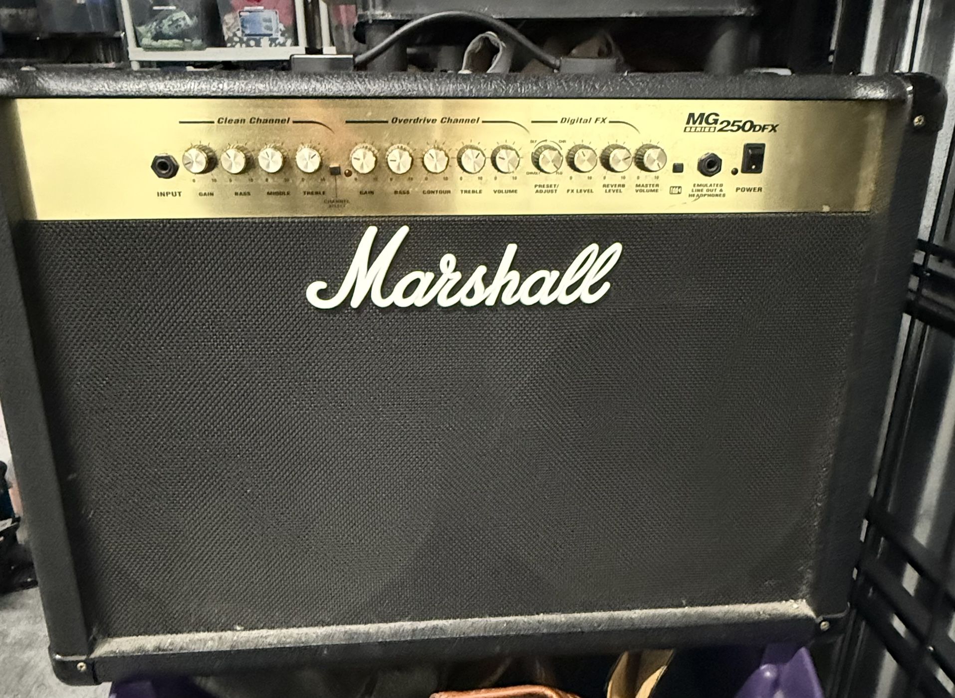 Marshall MG SERIES 250DFX 2-Channel 100-Watt 2x12" Solid State Guitar Amp